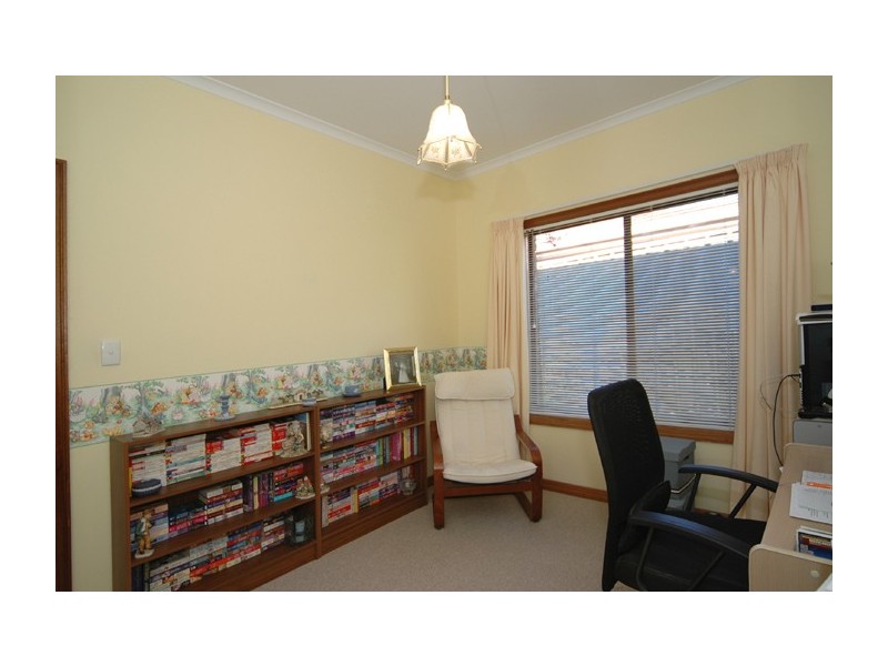 22 Frontignac Court, Wynn Vale SA 5127