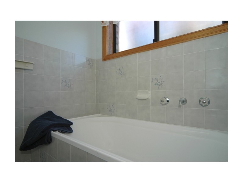 22 Frontignac Court, Wynn Vale SA 5127