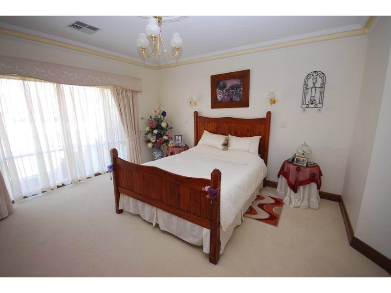 6 Yale Lane, Golden Grove SA 5125