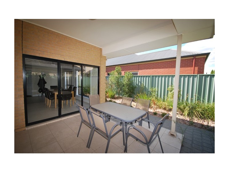 26 Shoalhaven Circuit, Mawson Lakes SA 5095