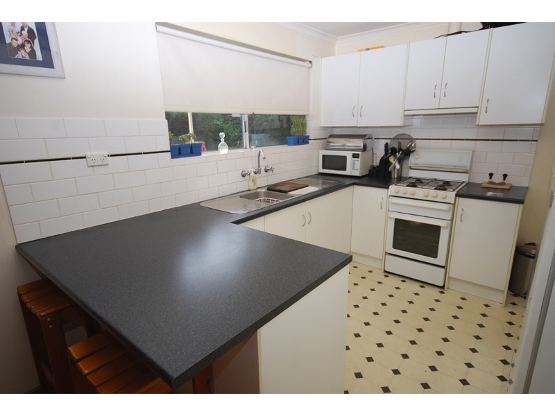 10 Maughan Avenue, Redwood Park SA 5097