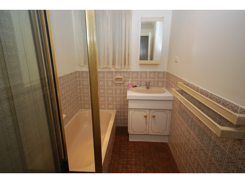 10 Maughan Avenue, Redwood Park SA 5097