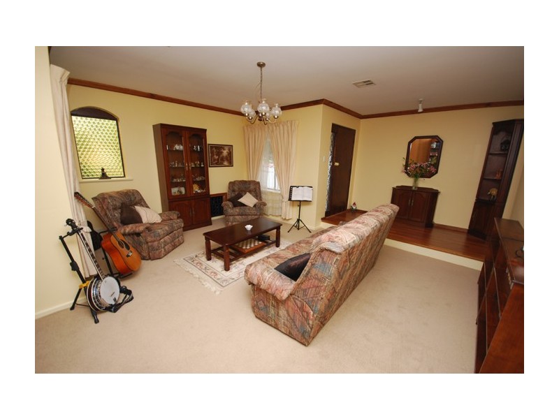 42 Doradus Avenue, St Agnes SA 5097