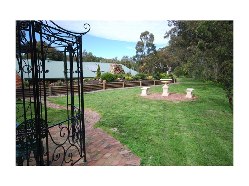 145 Seaview Rd, Golden Grove SA 5125