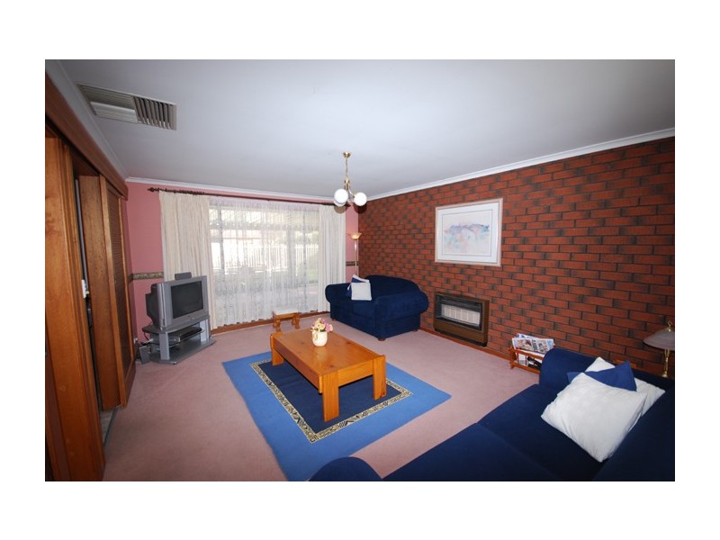 3 Guildford Close, Salisbury Heights SA 5109