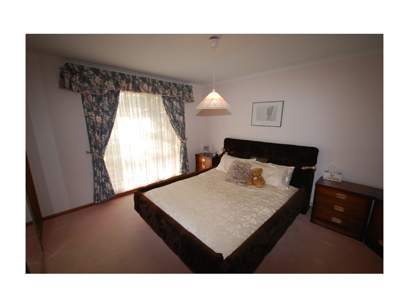 3 Guildford Close, Salisbury Heights SA 5109