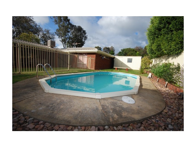 3 Guildford Close, Salisbury Heights SA 5109