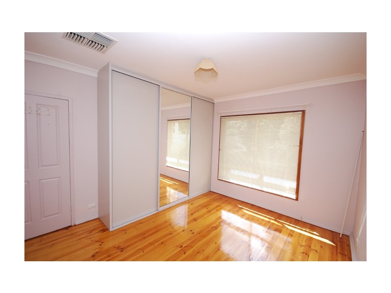 32 School Drive, Banksia Park SA 5091