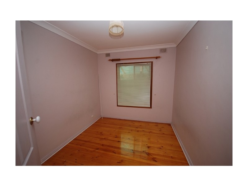32 School Drive, Banksia Park SA 5091