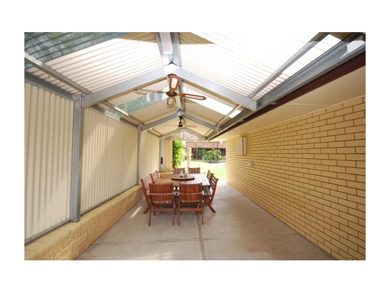 33 Cockatoo Street, Modbury Heights SA 5092