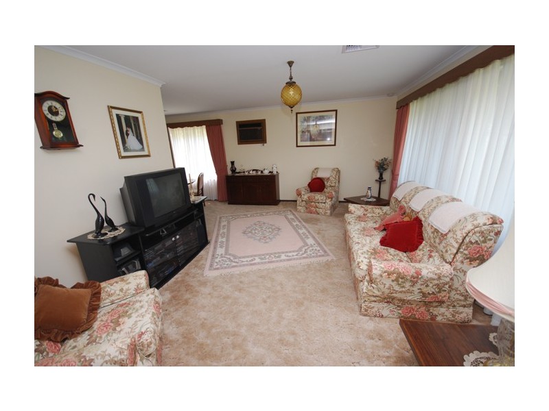 1 Brixham Road, St Agnes SA 5097