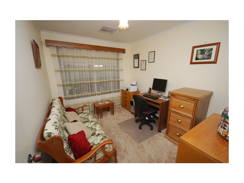 1 Brixham Road, St Agnes SA 5097