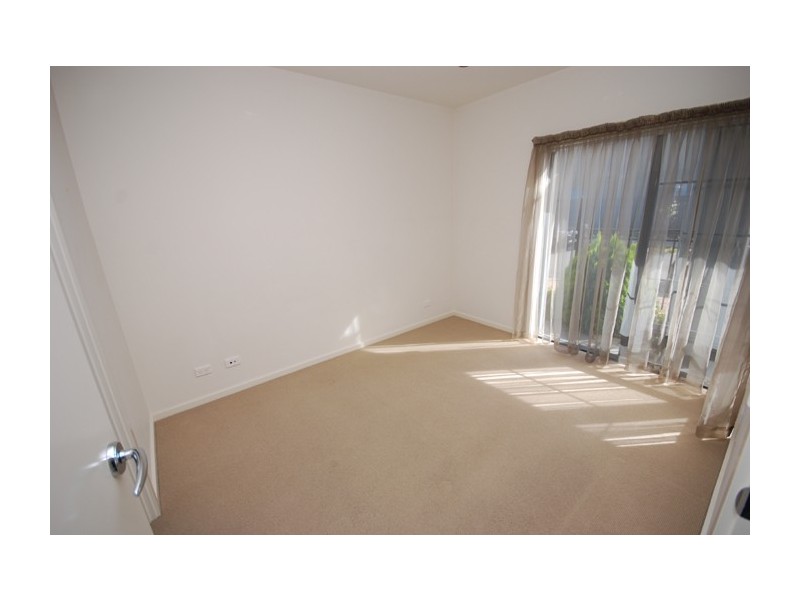 3 Sugarloaf Lane, Mawson Lakes SA 5095