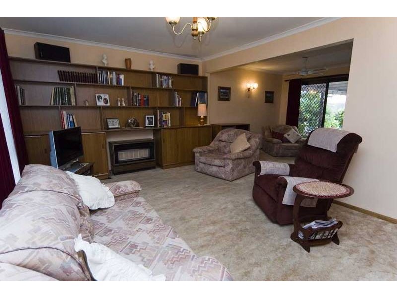 36 Abercrombie Crescent, St Agnes SA 5097