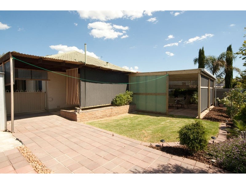 422 Bridge Road, Para Hills West SA 5096