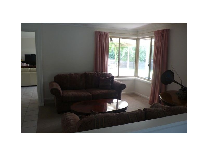 18 Halcyon Avenue, Greenwith SA 5125