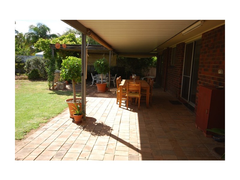 14 Harrow Road, Para Hills West SA 5096