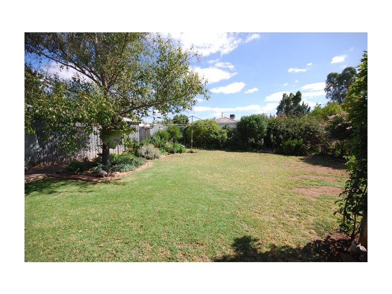 14 Harrow Road, Para Hills West SA 5096