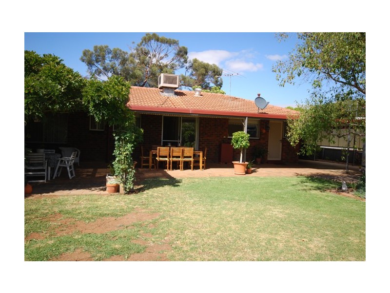 14 Harrow Road, Para Hills West SA 5096