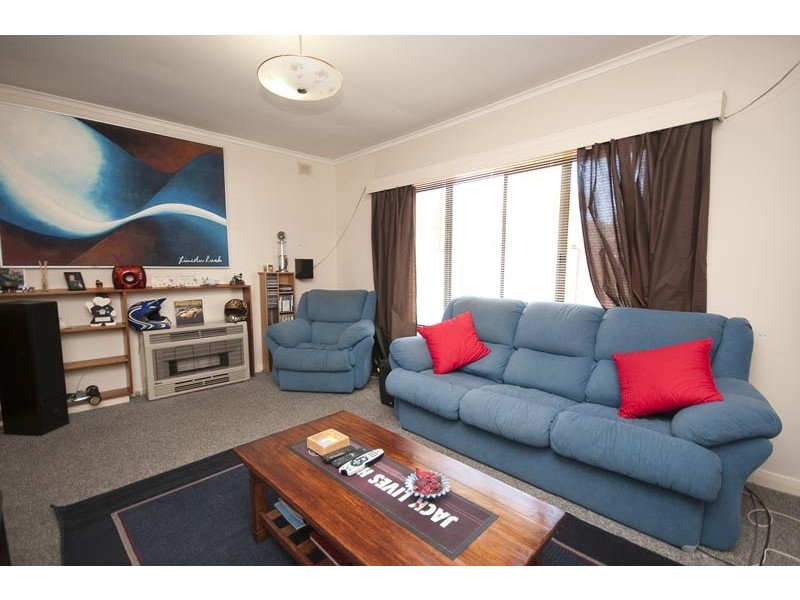 165 Brougham Drive, Valley View SA 5093