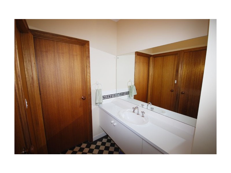 4 Mattingley Court, Golden Grove SA 5125