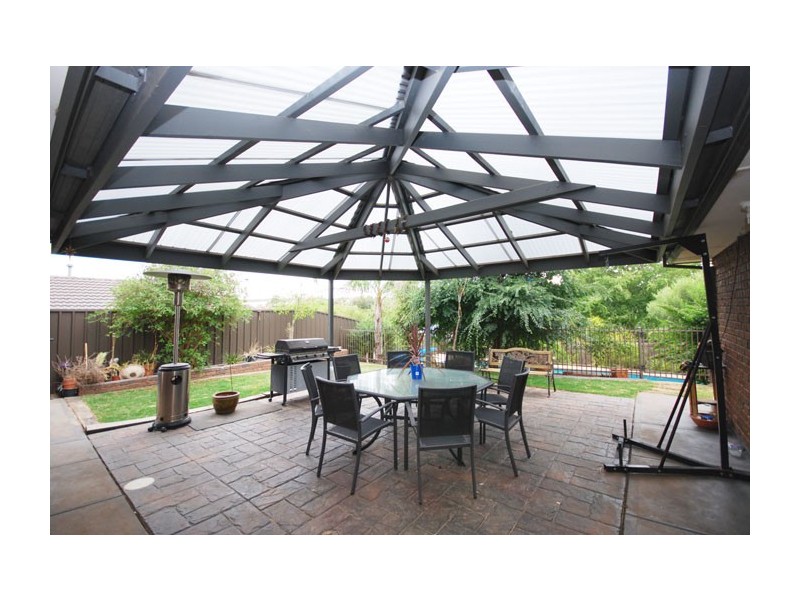 7 Treloar Avenue, Greenwith SA 5125