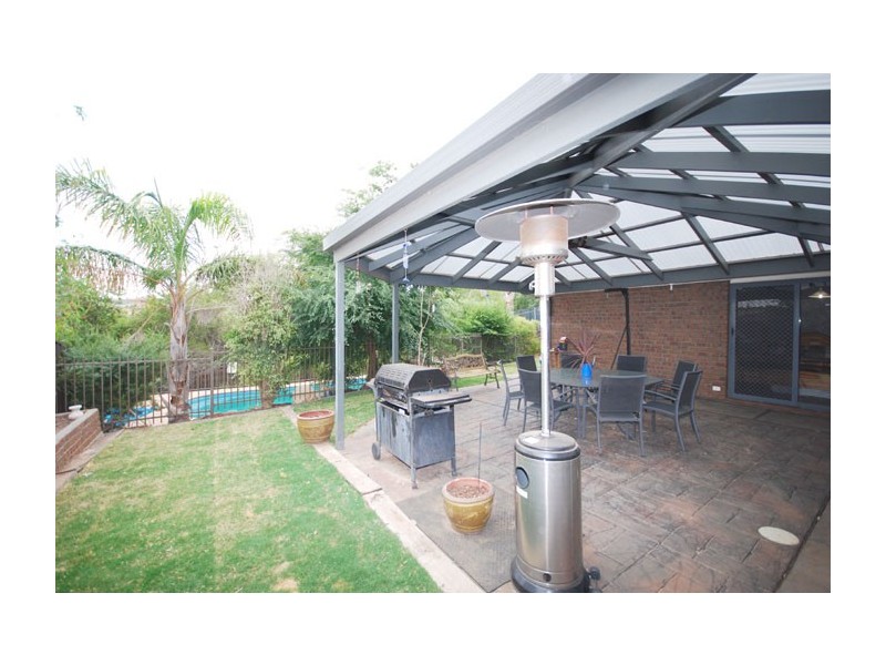 7 Treloar Avenue, Greenwith SA 5125