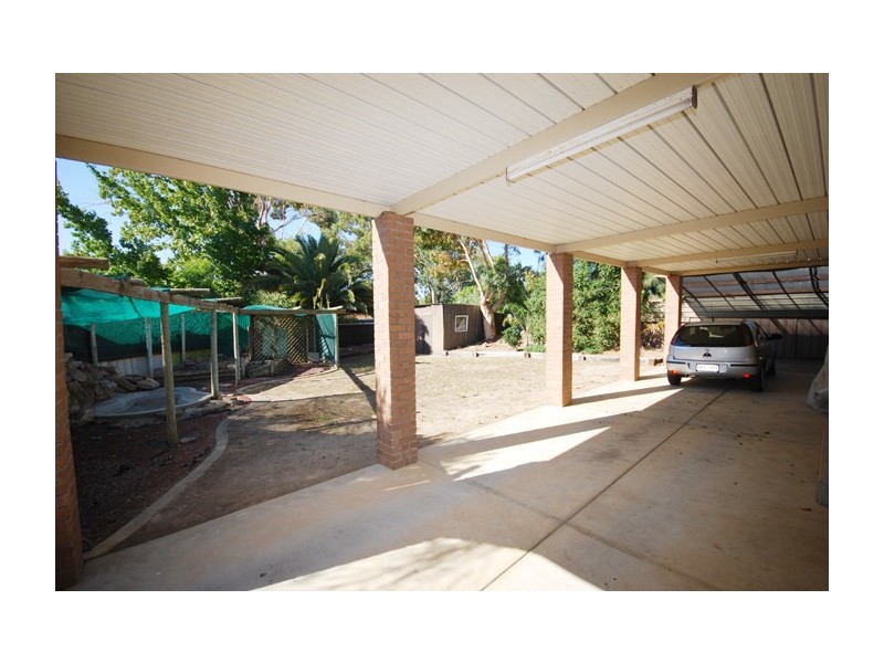 18 Pelsaert Avenue, Fairview Park SA 5126