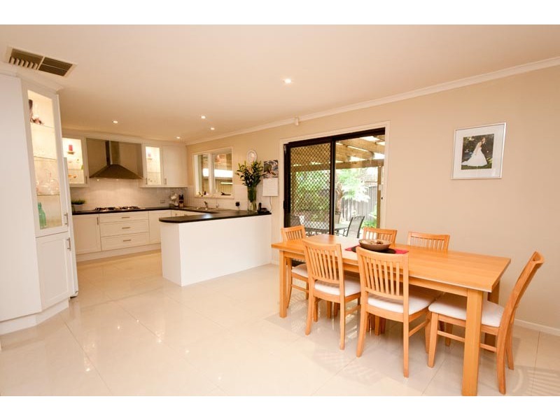 8 Highglen Court, Wynn Vale SA 5127