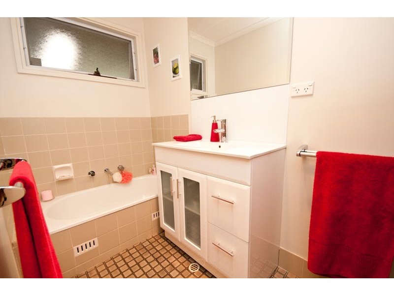 8 Highglen Court, Wynn Vale SA 5127