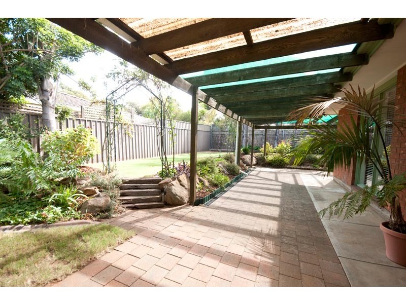 8 Highglen Court, Wynn Vale SA 5127