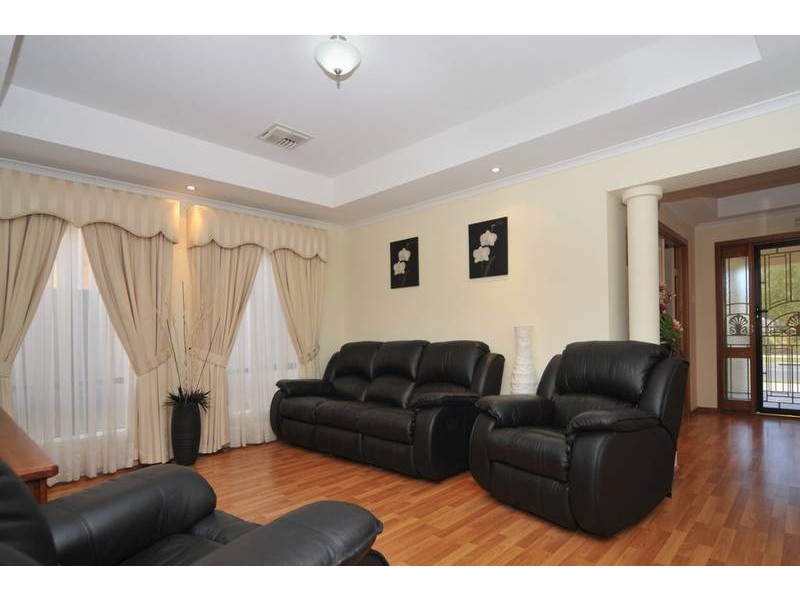 320 Mawson Lakes Blvd, Mawson Lakes SA 5095