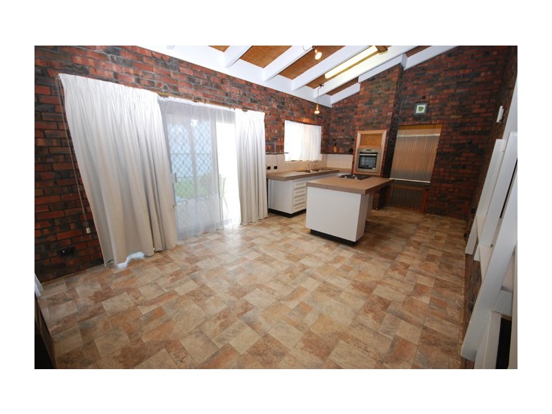 22 Allan Street, Vista SA 5091