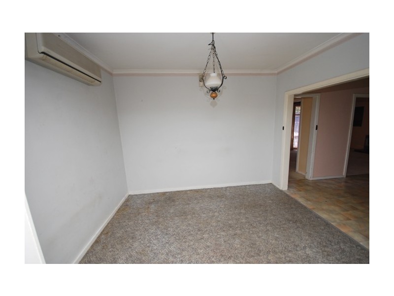 16 School Drive, Banksia Park SA 5091