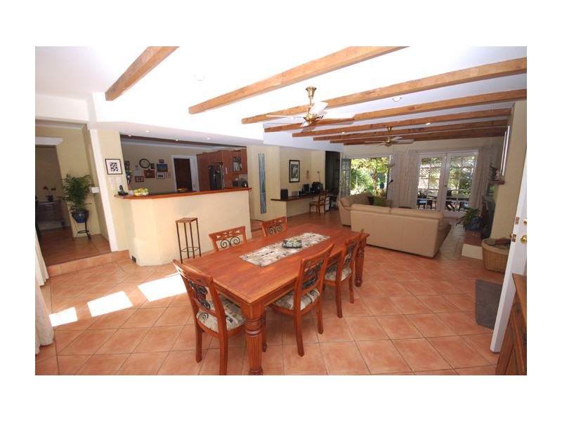 1 Cooinda Avenue, Redwood Park SA 5097