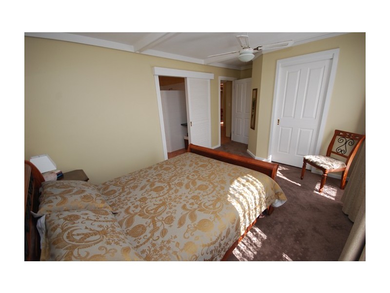 1 Cooinda Avenue, Redwood Park SA 5097