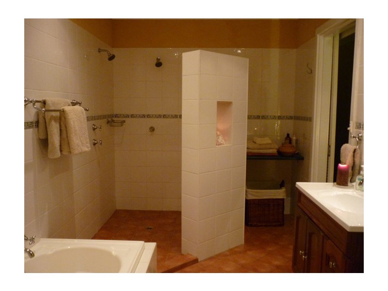 1 Cooinda Avenue, Redwood Park SA 5097