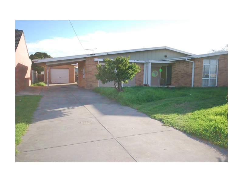598 Sir Donald Bradman Drive (Cairns Slip Road), Lockleys SA 5032
