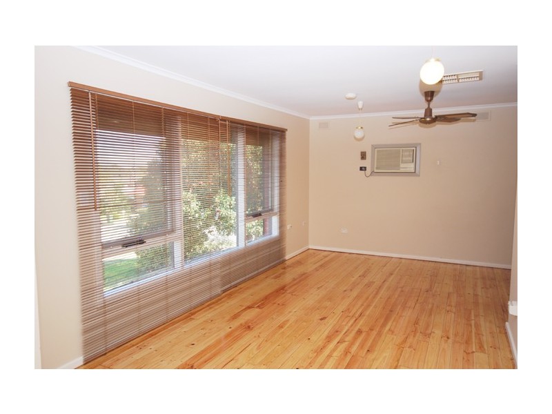 2 Royston Avenue, Ingle Farm SA 5098