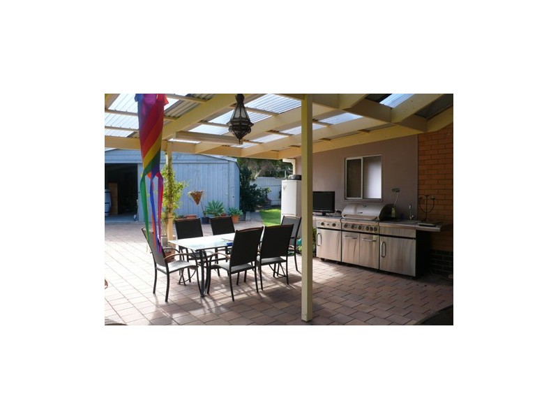 2 Bonnie court, Hope Valley SA 5090