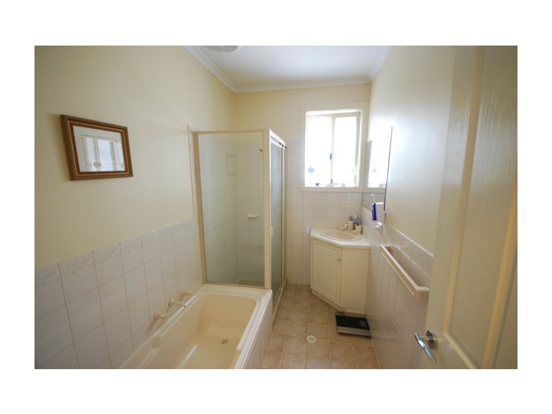 36 Carnarvon Avenue, Redwood Park SA 5097