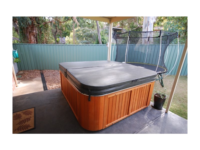 36 Carnarvon Avenue, Redwood Park SA 5097