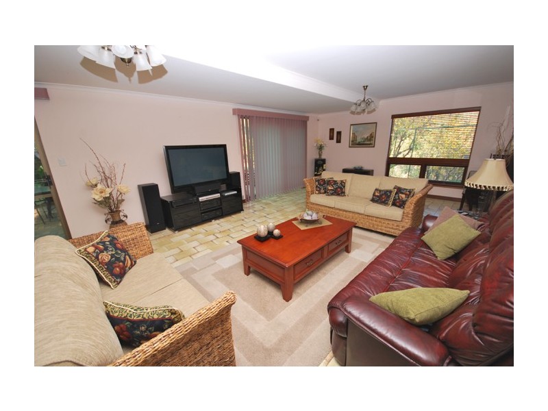 22 Dennis Grove, Vista SA 5091