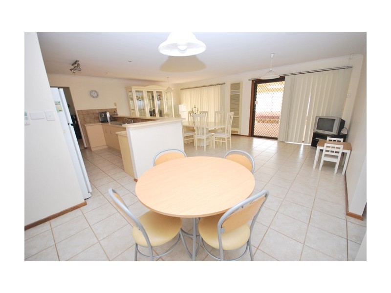 3 Mold Court, Evanston Park SA 5116