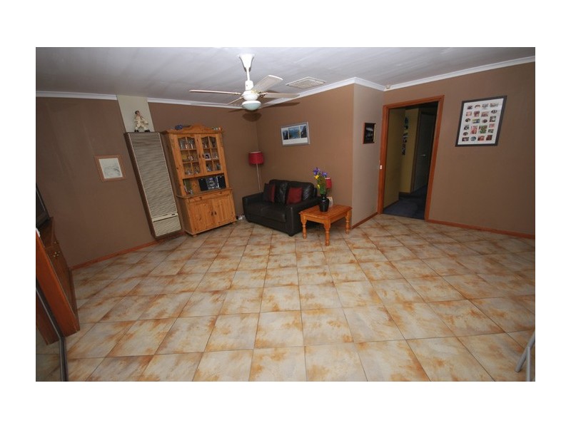 33 Mumford Avenue, St Agnes SA 5097