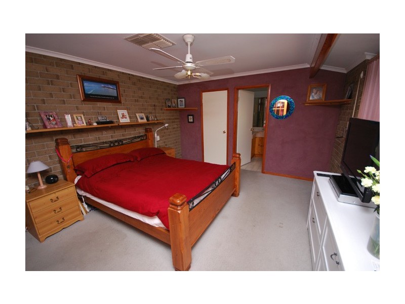 33 Mumford Avenue, St Agnes SA 5097