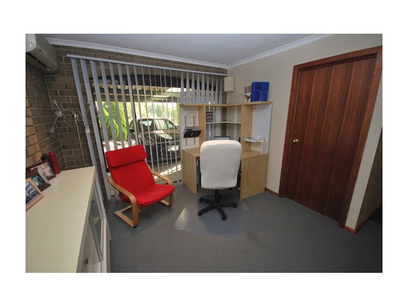 33 Mumford Avenue, St Agnes SA 5097