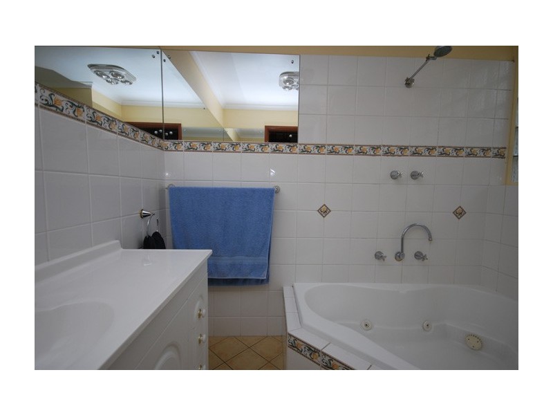 33 Mumford Avenue, St Agnes SA 5097