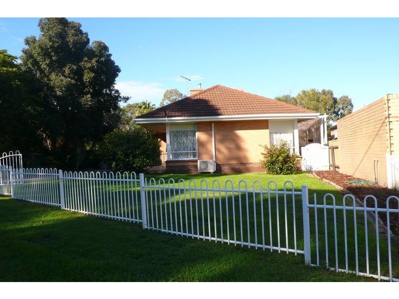 2 Frank street, Vista SA 5091