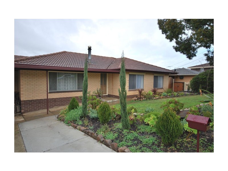 27 Edinburgh Road, Modbury SA 5092